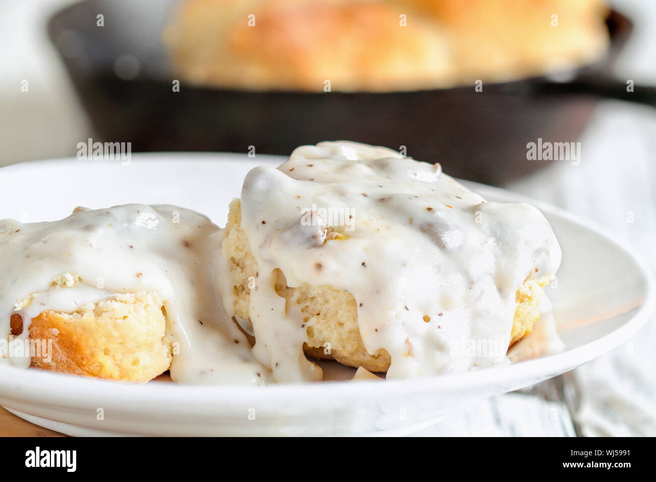 Gravy pan hires stock photography and images Alamy