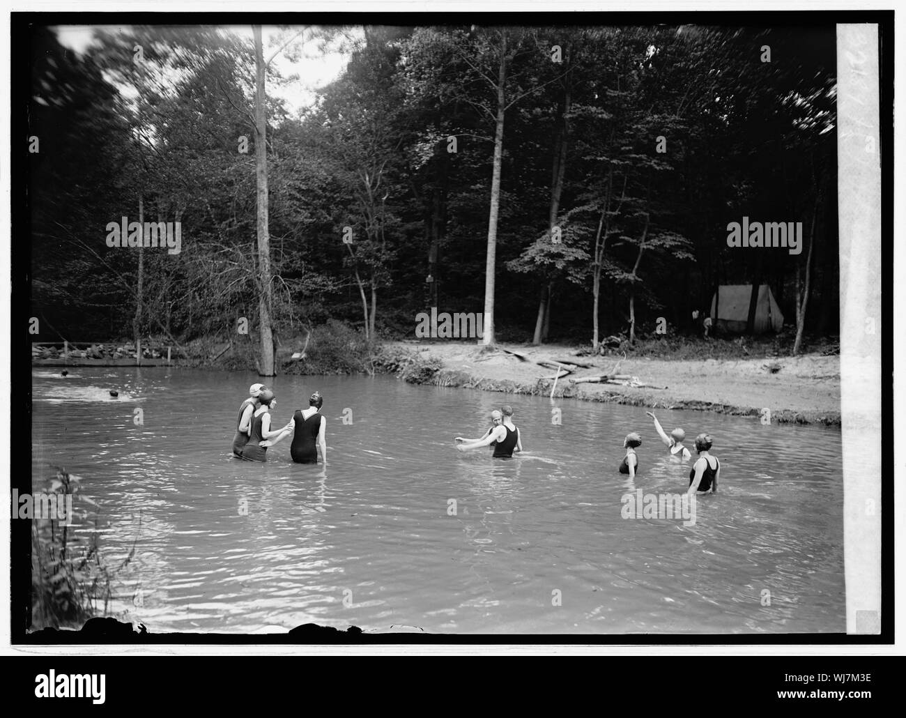 Camp photograph hi-res stock photography and images - Alamy