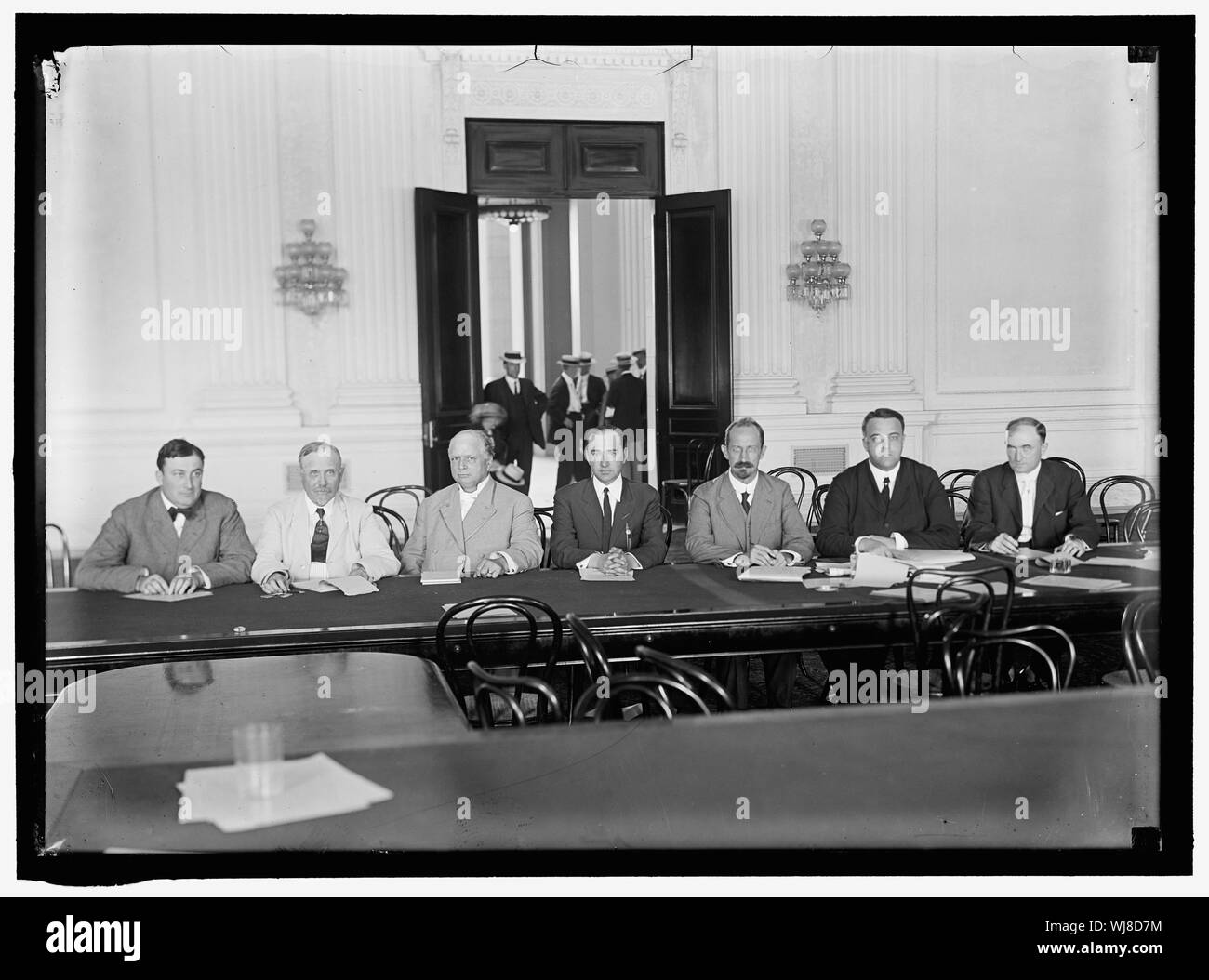 HOUSE OF REPRESENTATIVES COMMITTEES. SELECT COMMITTEE APPOINTED UNDER H.R. 198 ON LOBBY INVESTIGATION. SCOTT FERRIS OF OK; J. J. RUSSELL OF MO; CLINE OF IN; JARRETT OF TN, CHAIRMAN; STAFFORD OF WI; WILLIS OF OH; McDONALD OF MI Stock Photo