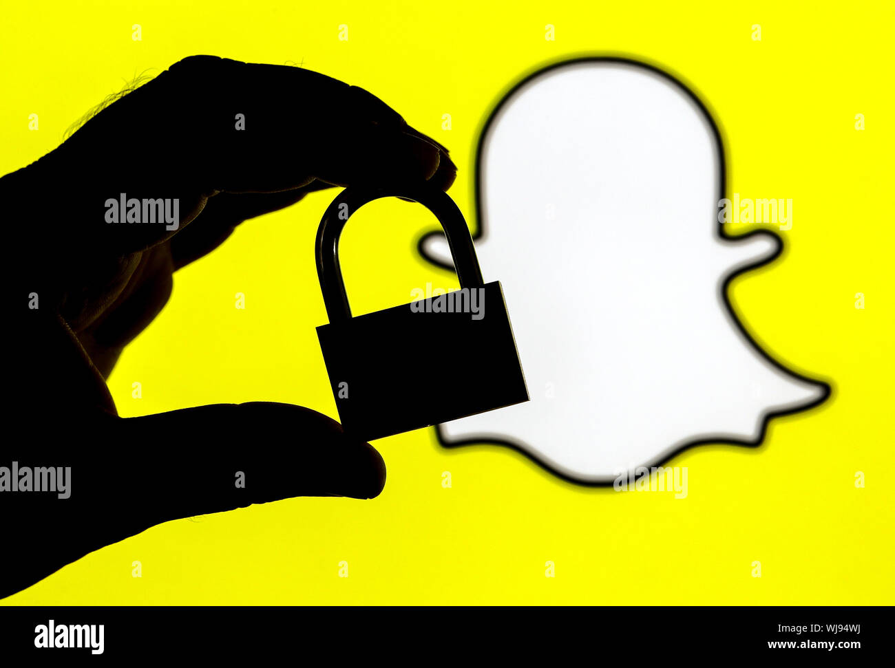Snapchat Secure High Resolution Stock Photography and Images Alamy