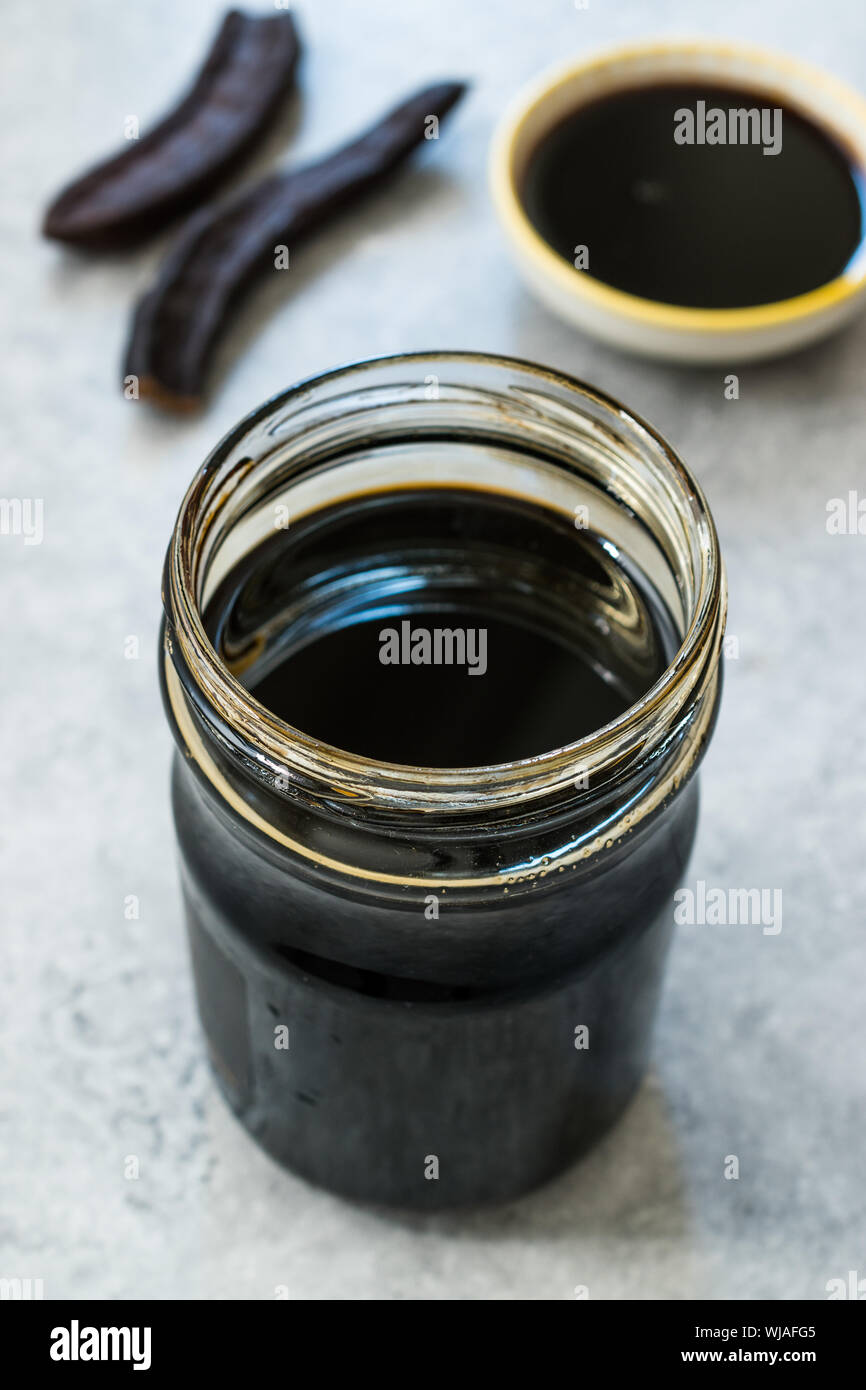 Molasses jar hires stock photography and images Alamy