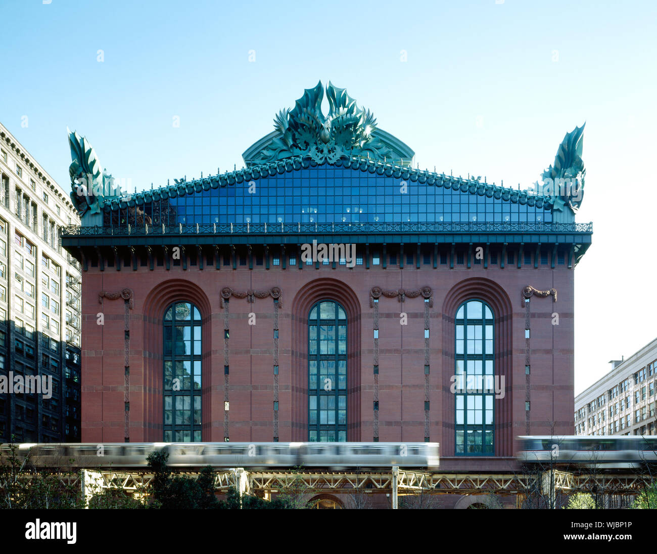Harold washington library center chicago illinois stock photo alamy