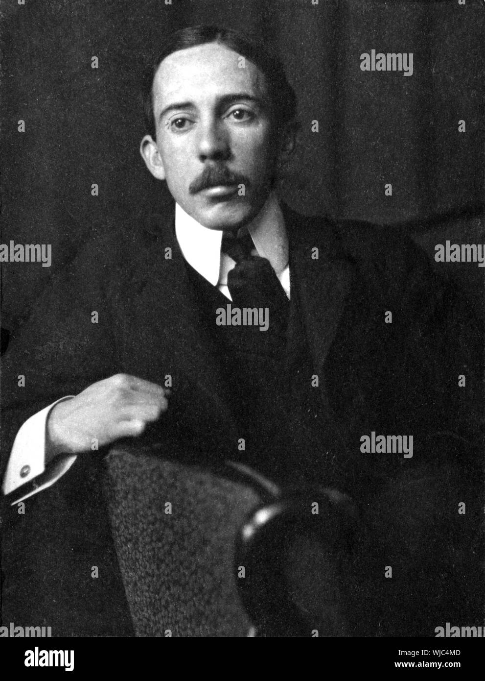 ALBERTO SANTOS-DUMONT (1873-1932) Brazilian inventor and aviation pioneer about 1902 Stock Photo