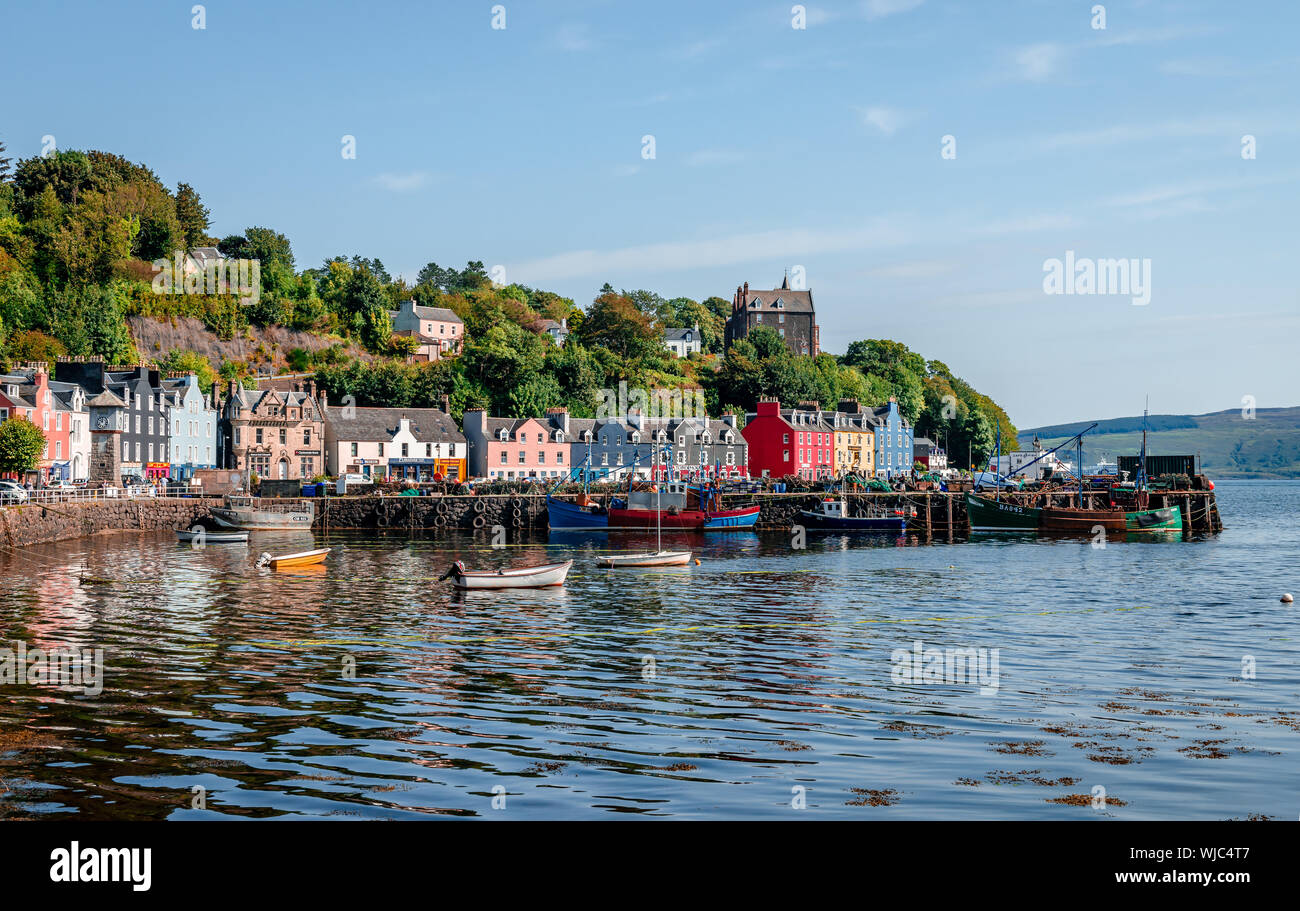 View of the Tobermory waterfront. Tobermory is the capital of Mull, and until 1973 the only burgh on, the Isle of Mull in the Scottish Inner Hebrides. Stock Photo