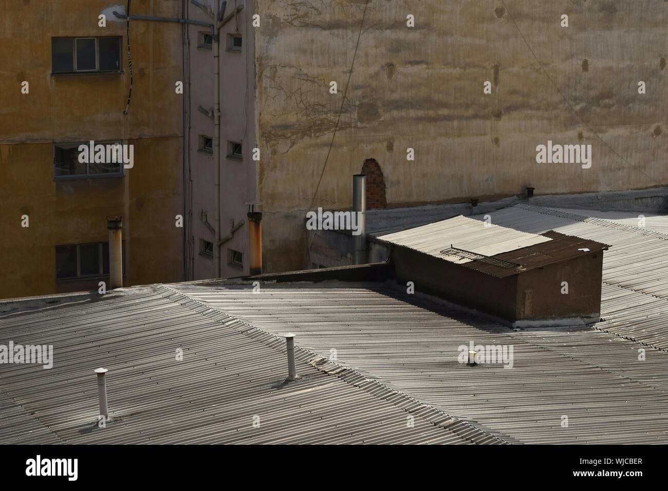 Download High Angle Shot High Resolution Stock Photography And Images Alamy Yellowimages Mockups