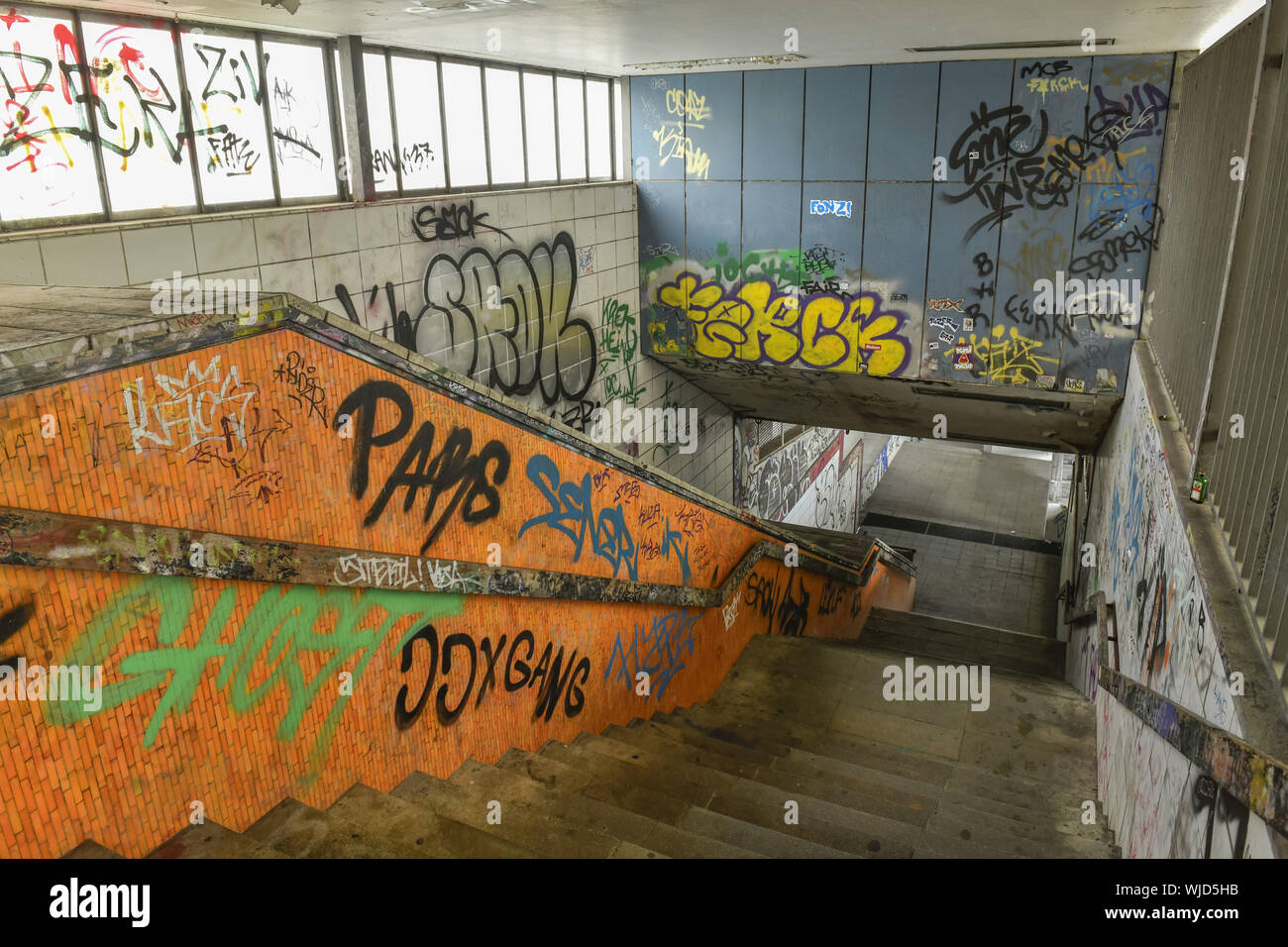 Fear, view, architecture, Berlin, cheap, brightly, Germany, dirtily, colour, colourfully, building, building, danger, sprayed, graffiti, Graffitis, na Stock Photo