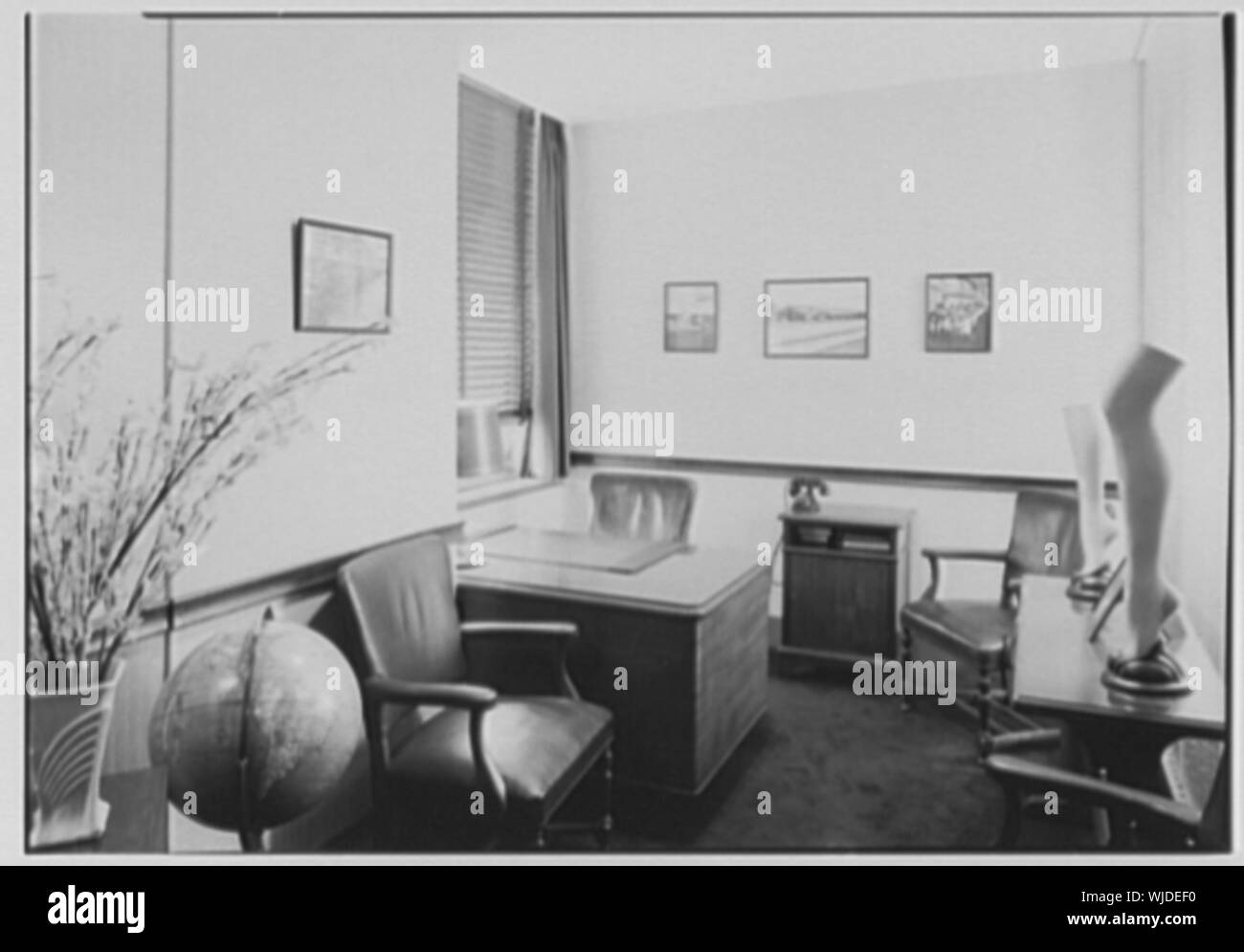 Hatch Full Fashioned Hosiery, Empire State Building Stock Photo Alamy
