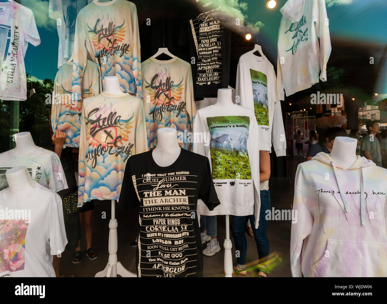 “Merch” in the window of the Taylor Swift pop-up shop in New York on Saturday, August 24, 2019. Swift is selling merchandise created in a collaboration with Stella McCartney tied into her new “Lover” album. Swift will be opening MTV’s VMA (Video Music Awards) show taking place this year in Newark NJ. (© Richard B. Levine) Stock Photo