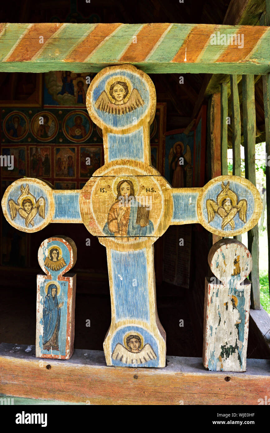 Traditional wooden crossroad crucifix, Bunesti, Valcea county. ASTRA Museum of Traditional Folk Civilization, an open-air museum outside Sibiu, Transy Stock Photo