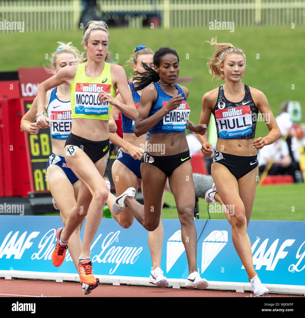 BIRMINGHAM, ENGLAND - AUGUST 18:  Eilish McColgan (GBR) Axumawit Embaye (ETH) Jessica Hull (AUS) competing in the 1 Mile race during the Muller Birmin Stock Photo