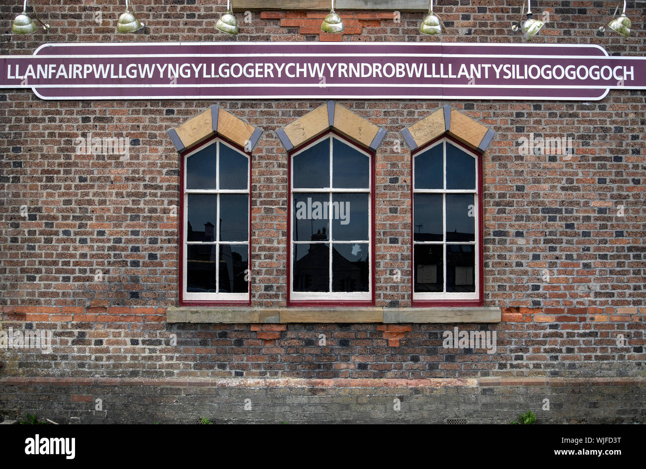 Train station in Anglesey, Wales, with the longest place name in an