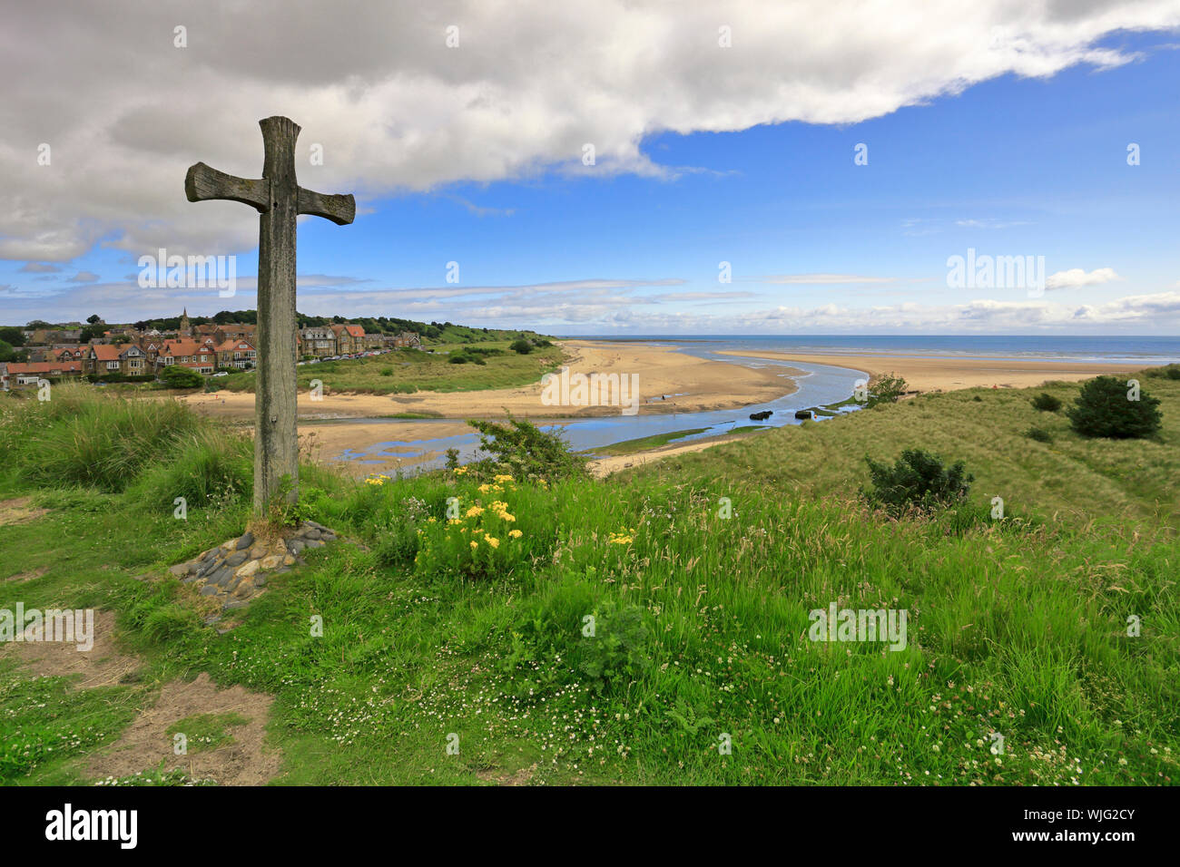 St Cuthberts Cross on Church Hill overlooking the River Aln estuary and Alnmouth, Northumberland, England, UK. Stock Photo