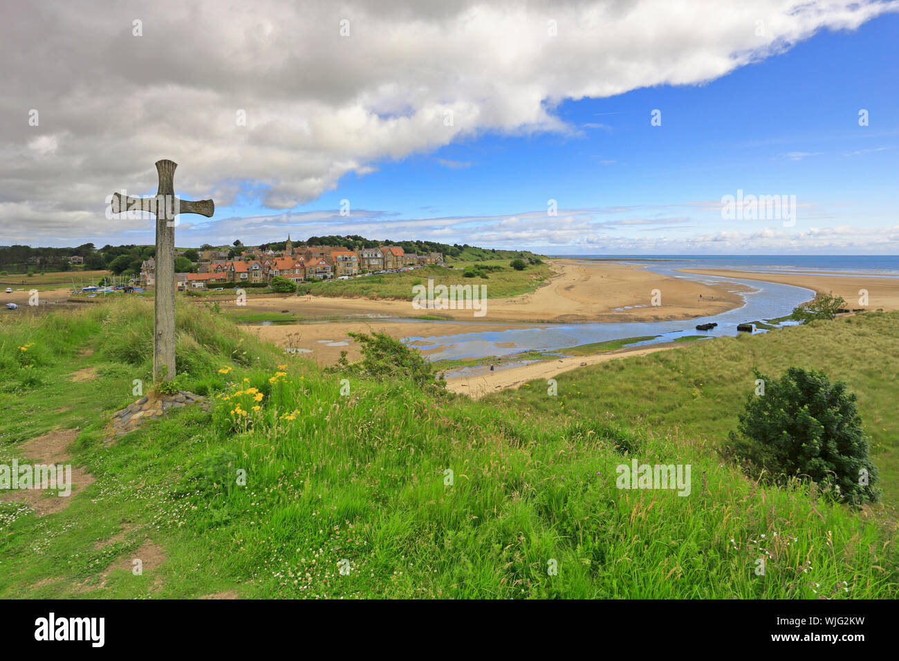 St Cuthberts Cross on Church Hill overlooking the River Aln estuary and Alnmouth, Northumberland, England, UK. Stock Photo