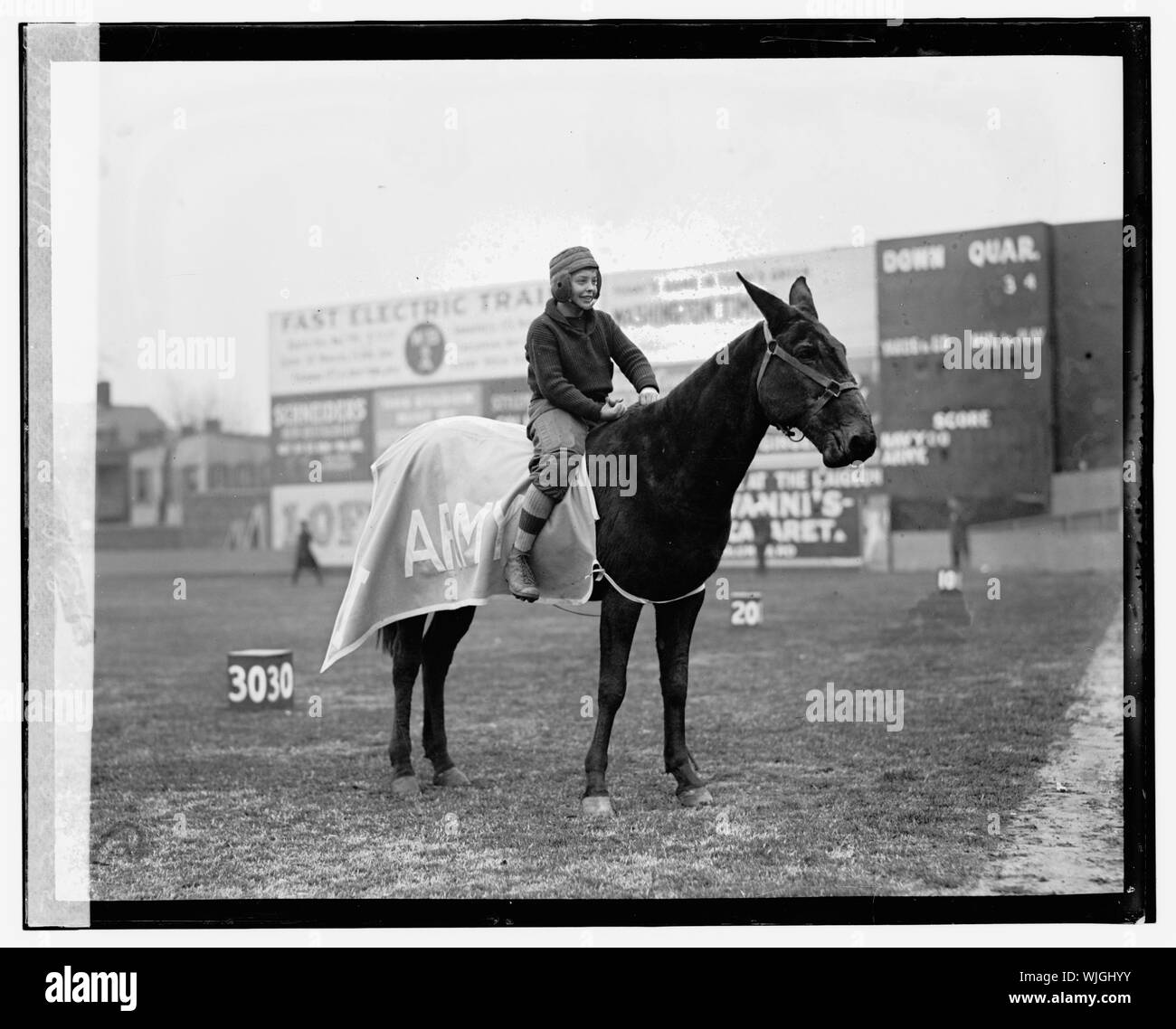 Henry Gibbons Jr. on Army mascot, 11/22/24 Stock Photo