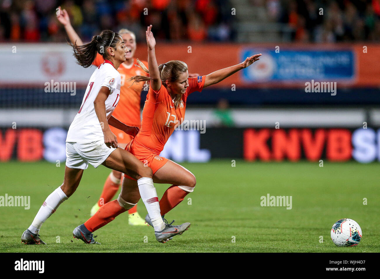 Heerenveen Netherlands 03rd Sep 2019 Heerenveen 03 09 2019 Abe Lenstra Stadion Uefa Womenos Euro 2021 Qualifiers Turkey Player Ipek Kaya L And Netherlands Player Victoria Pelova R During The Game Netherlands Turkey