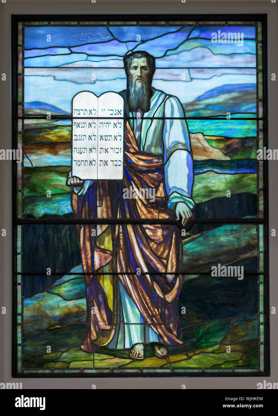 Moses presenting the ten commandments hi-res stock photography and ...