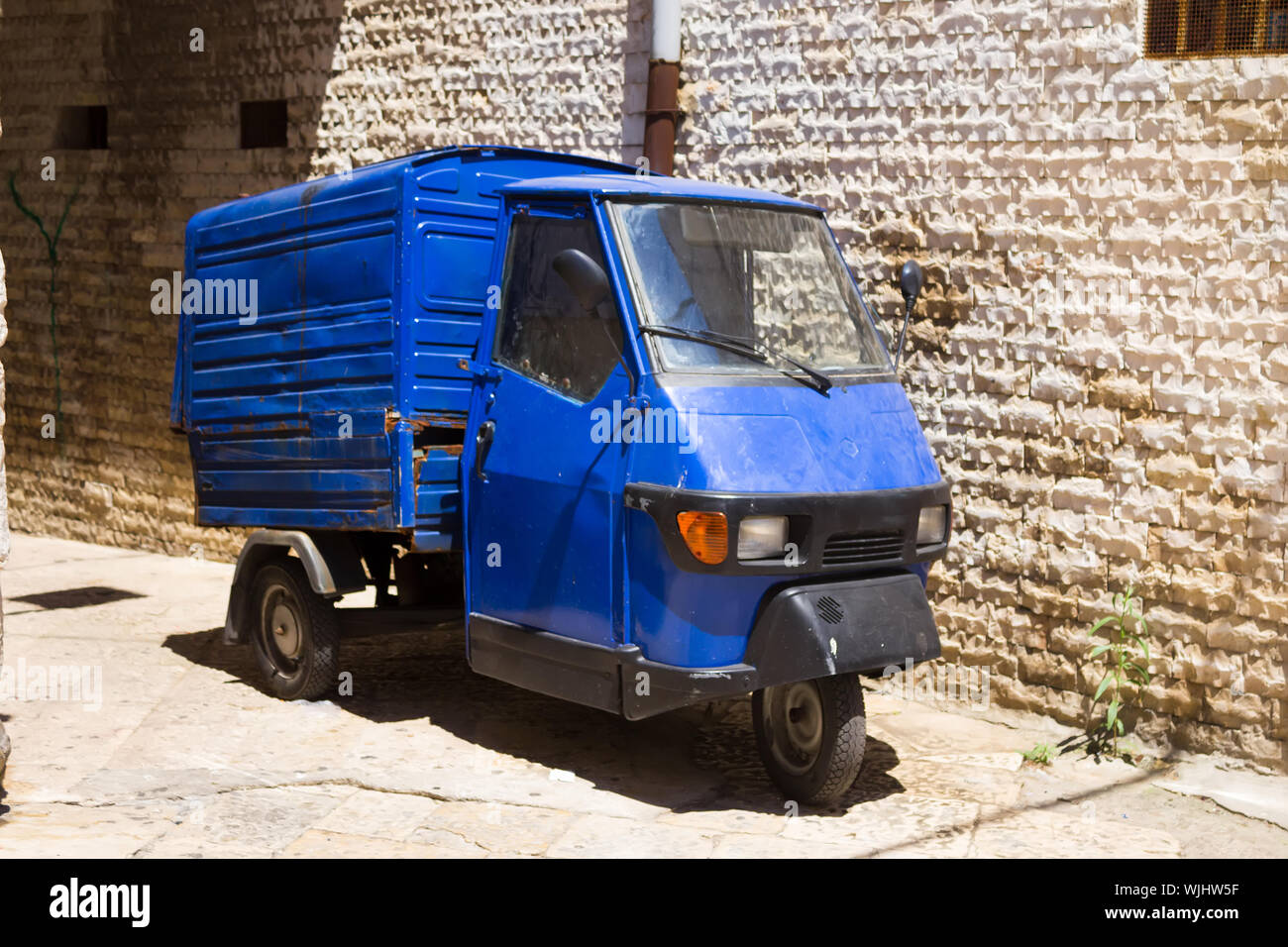 BARI, ITALY - JULY 11,2018, Old tricycle on the streets of Bari, Apulia  Italy Stock Photo - Alamy