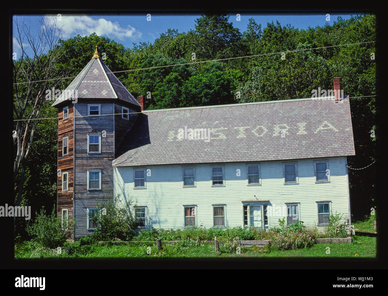 Hestoria & barn, boarding house, East Durham, New York Stock Photo Alamy