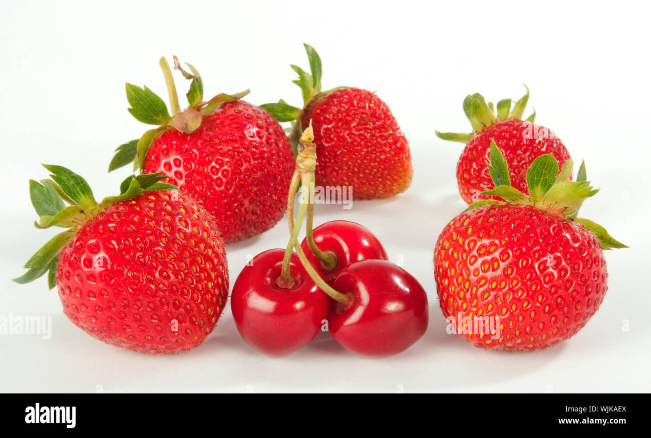 Ripe berries of a strawberry on a white sheet Stock Photo - Alamy