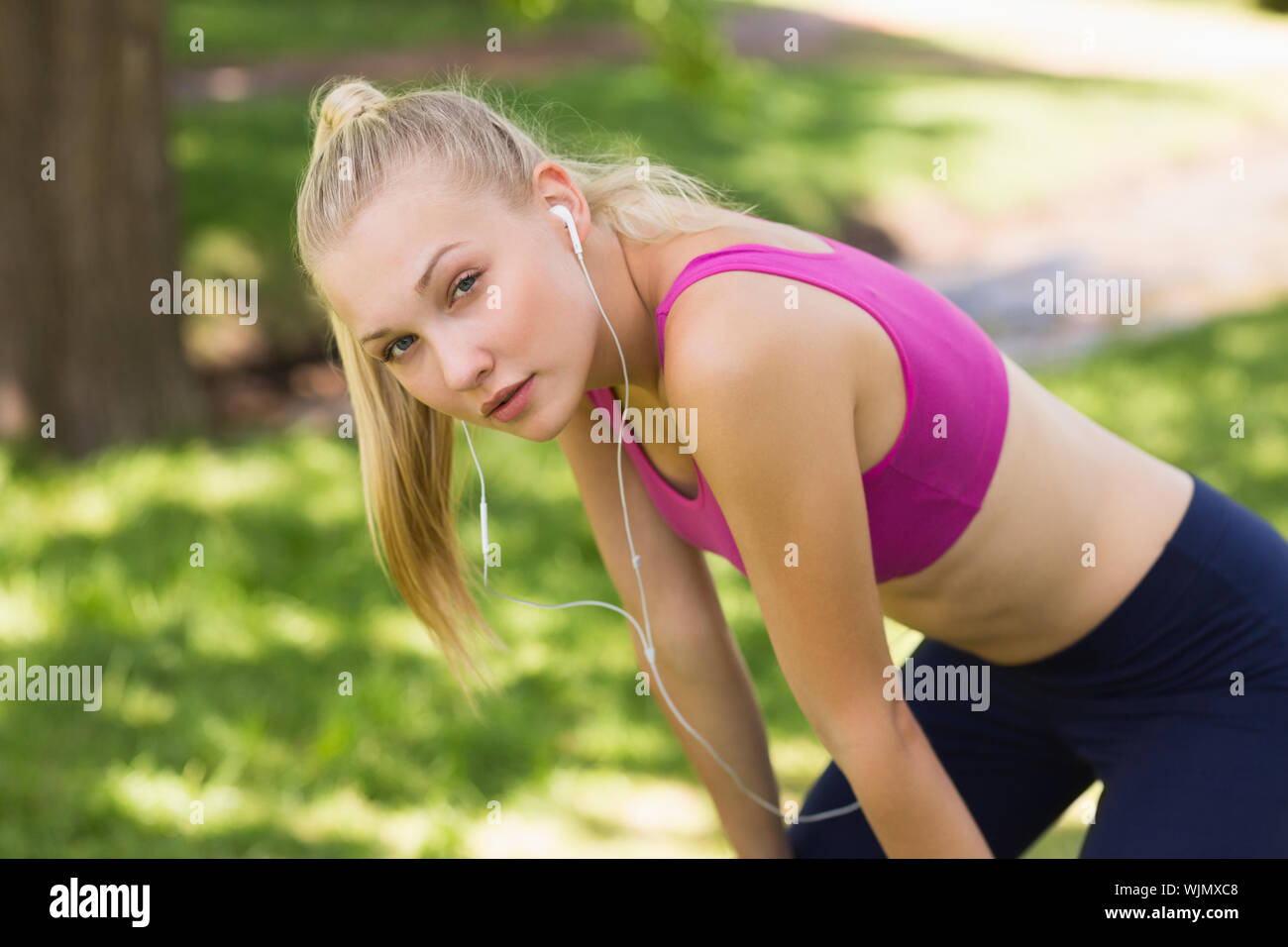 Sport bras hi-res stock photography and images - Alamy