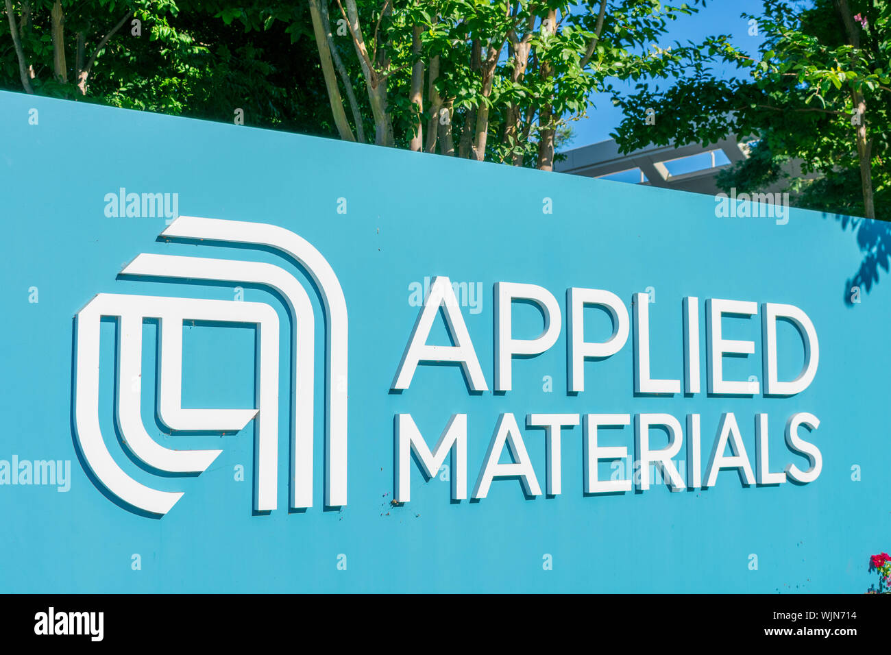 Applied materials logo hi-res stock photography and images - Alamy