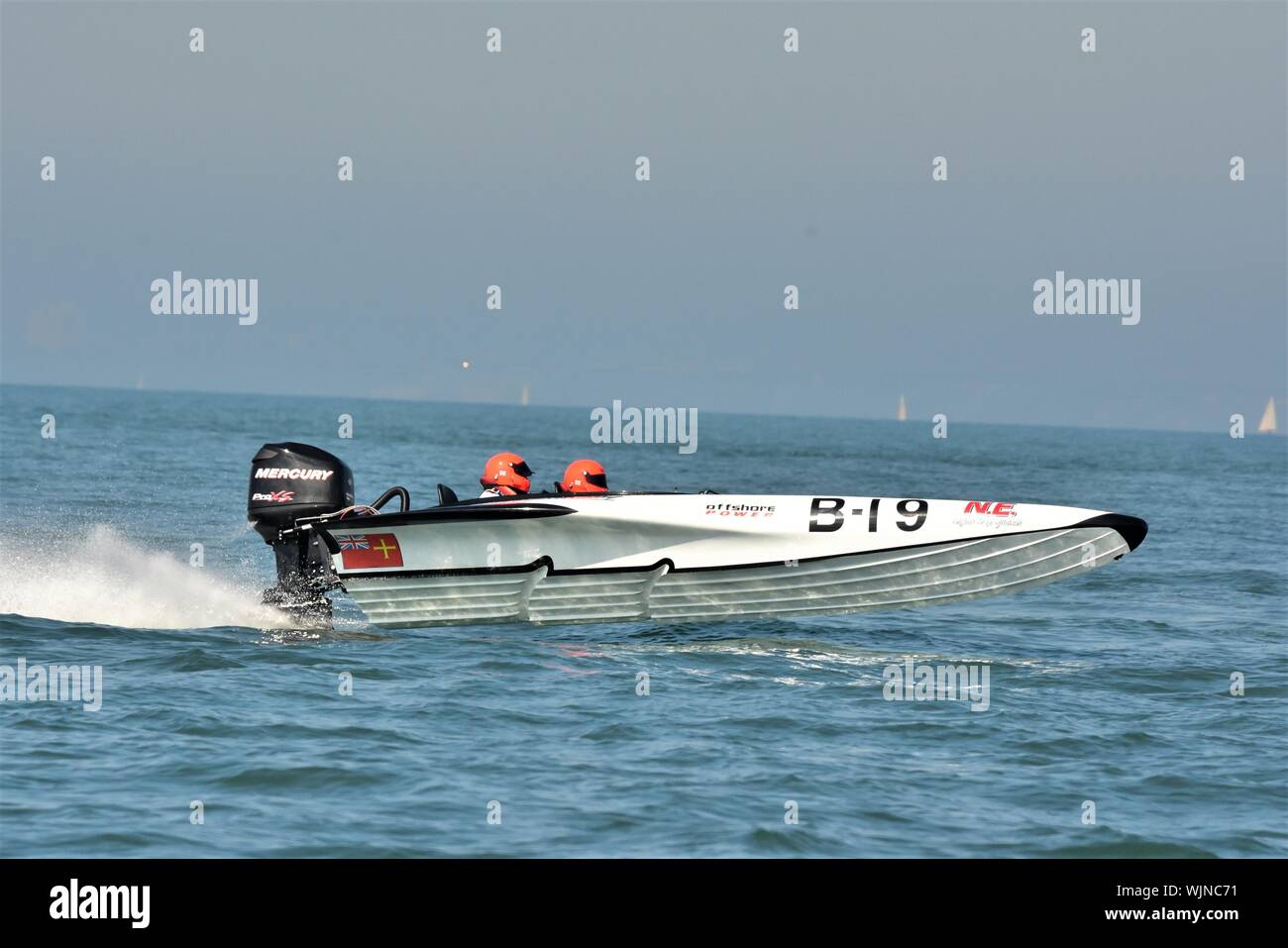 Offshore power boat racing hires stock photography and images Alamy