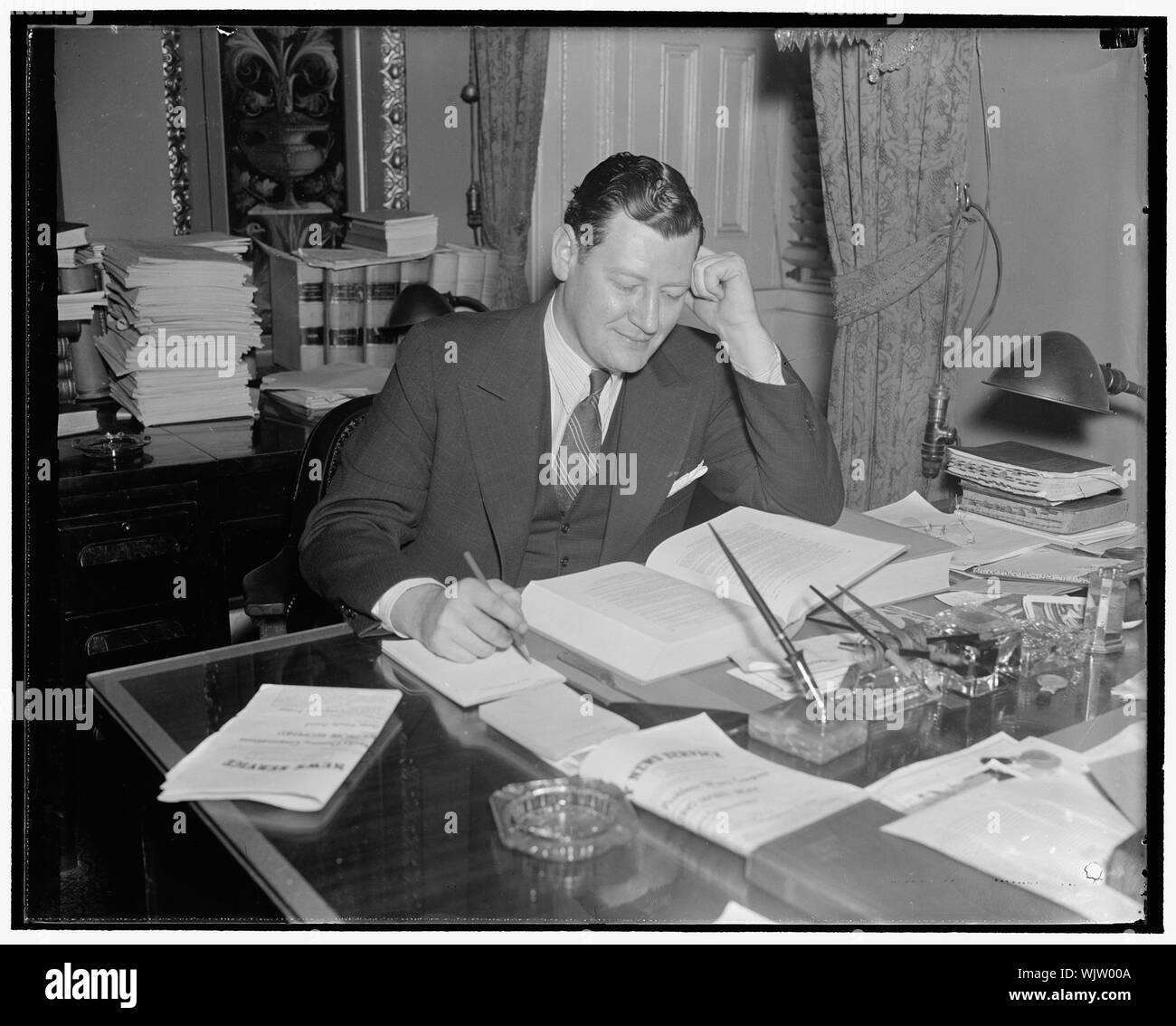 Bill hopper Black and White Stock Photos & Images Alamy