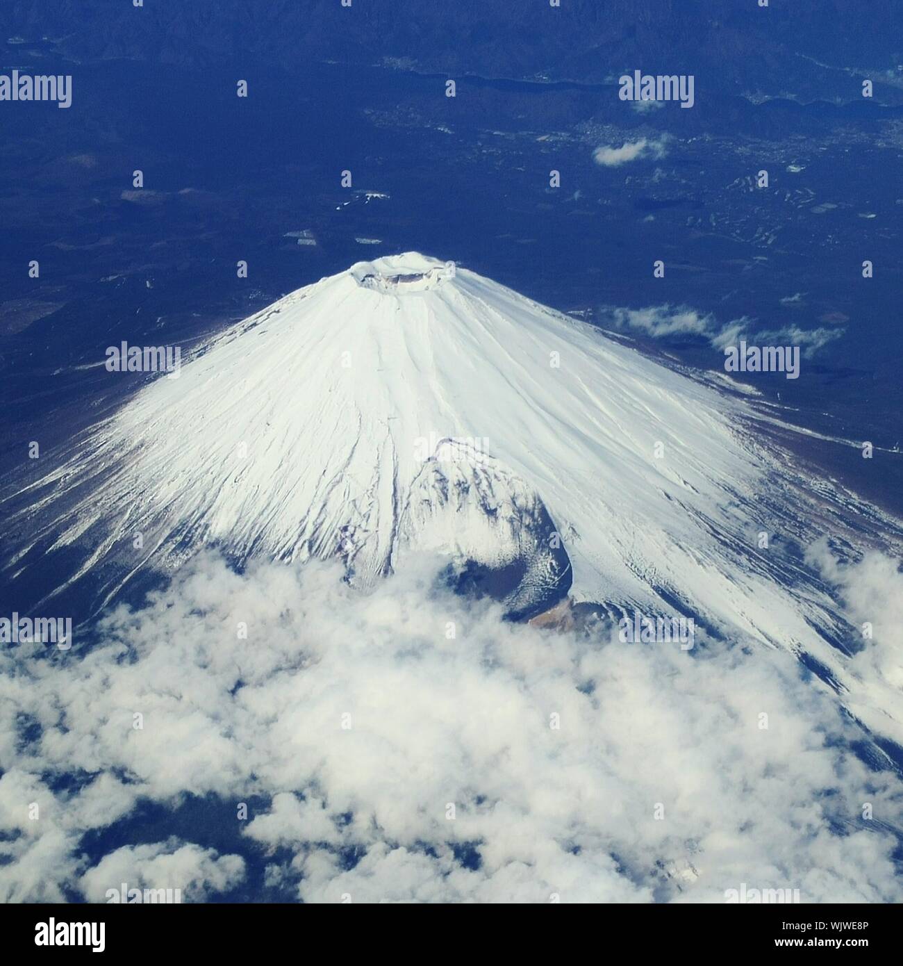 Aerial view of mt fuji hi-res stock photography and images - Alamy