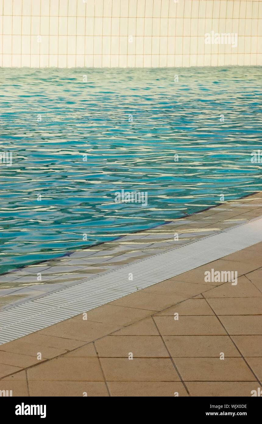 Construction open air swimming pool hi-res stock photography and images ...