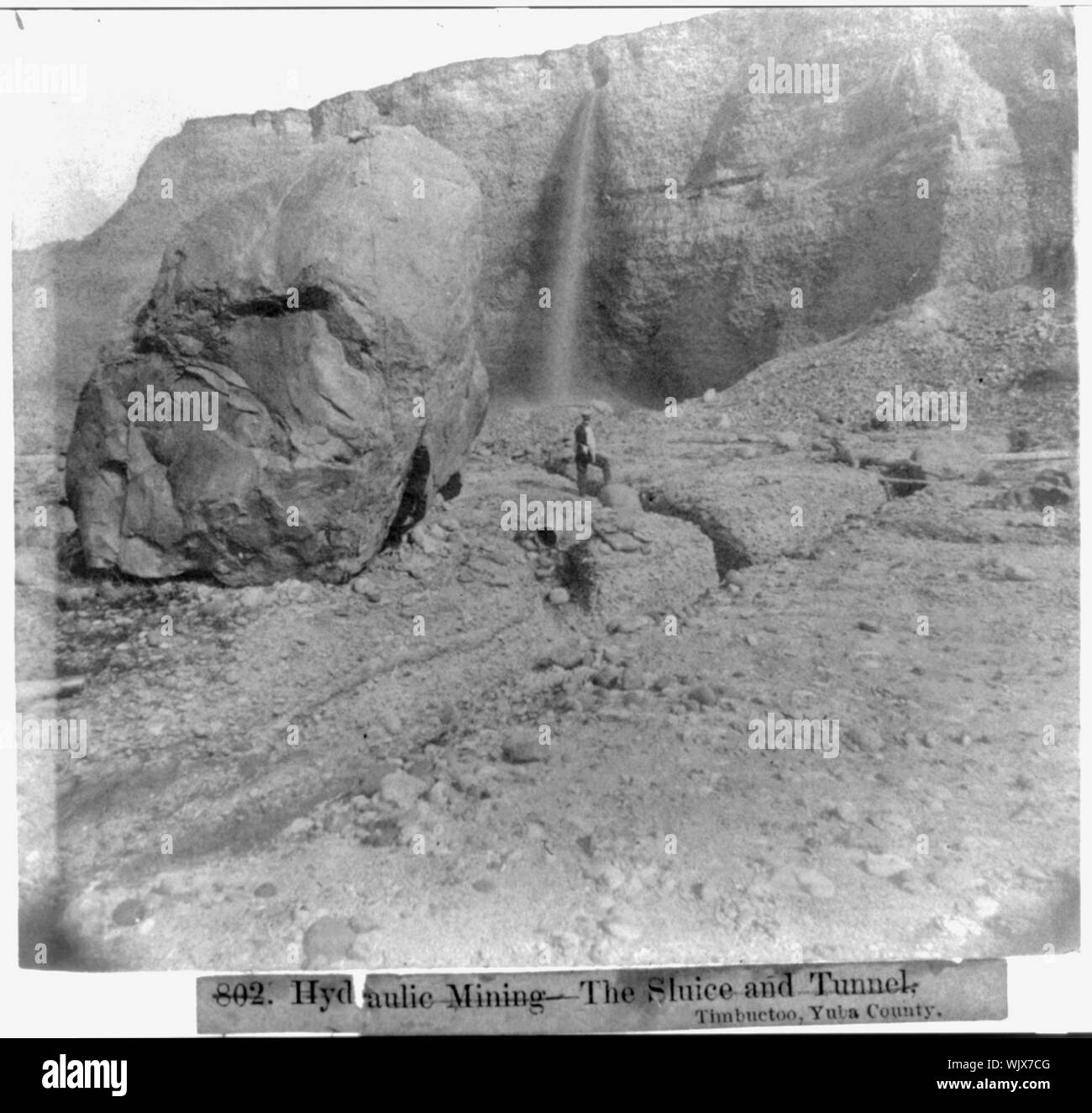 Hydraulic mining the big boulder, Kentucky Claim, Timbuctoo, Yuba