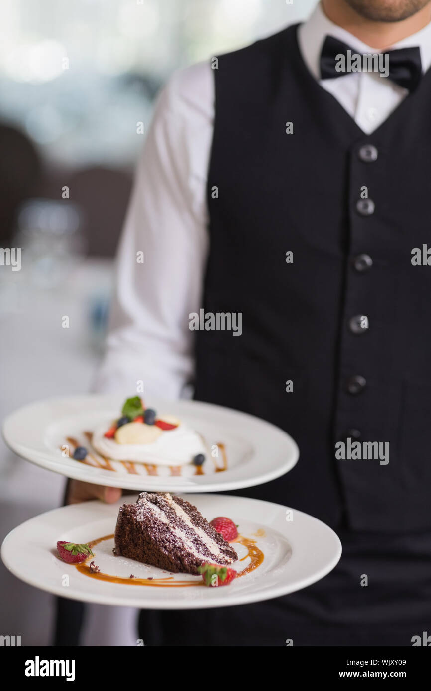 Balancing Plates High Resolution Stock Photography and Images Alamy