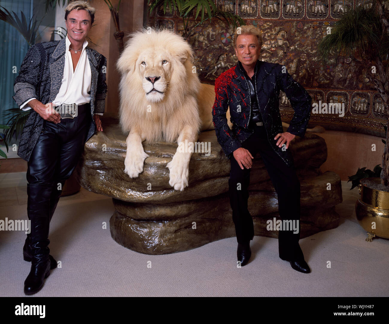 Siegfried and roy hi-res stock photography and images - Alamy
