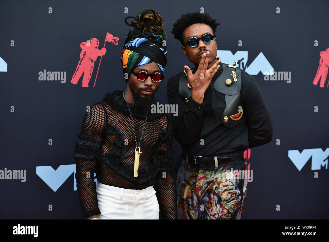 Earthgang hi-res stock photography and images - Alamy