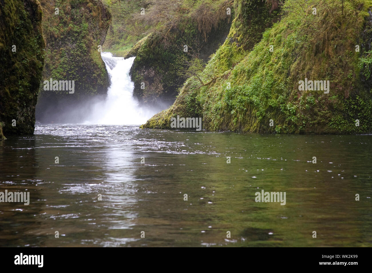 Portland Oregon and Punch Bowl Falls Waterfall Stock Photo Alamy