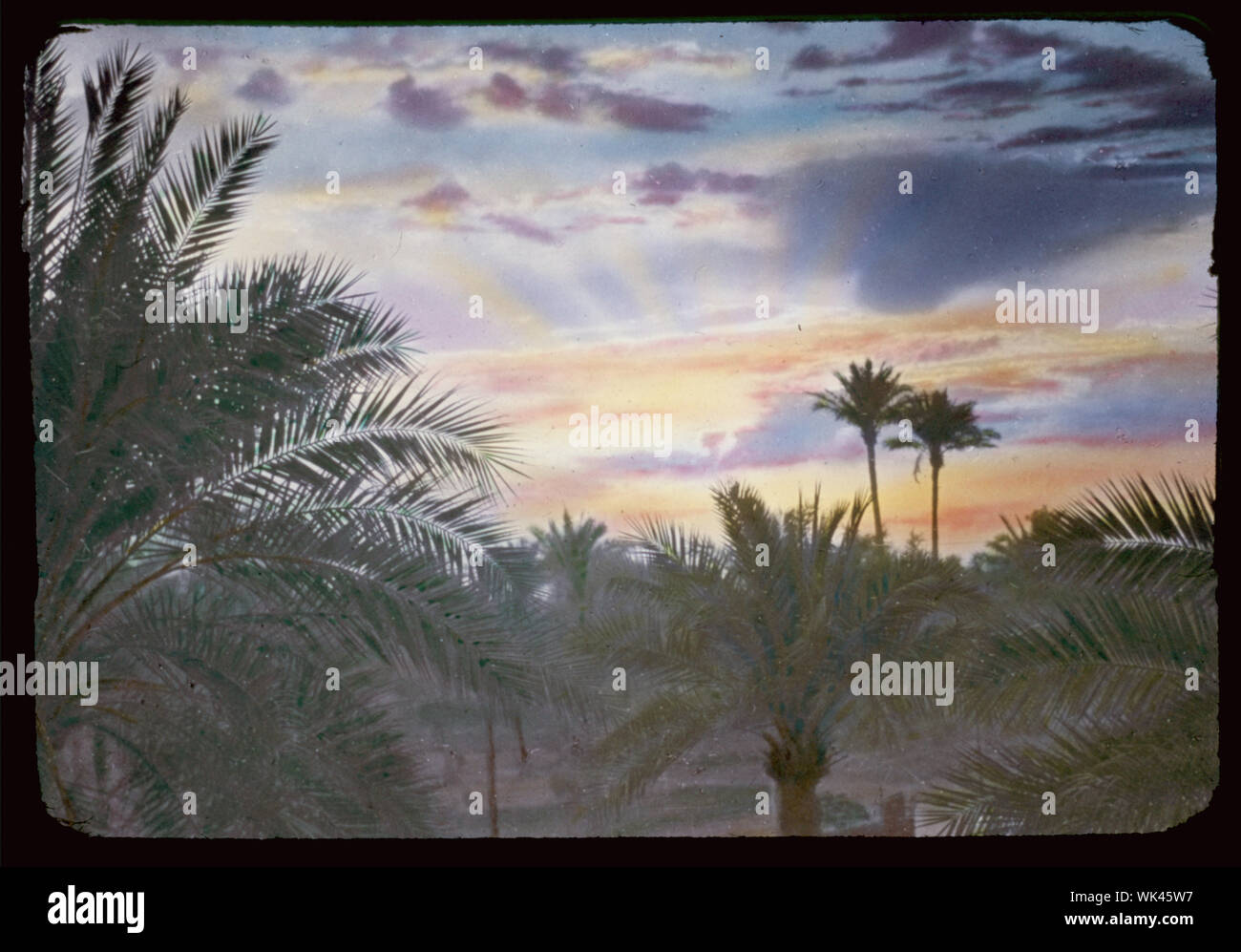 Baghdad sunrise hi-res stock photography and images - Alamy