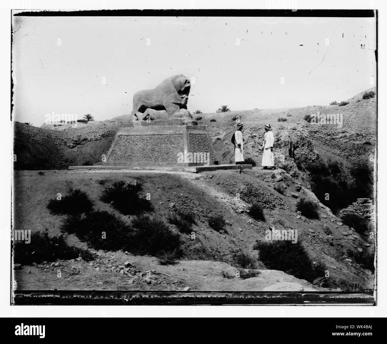 Iraq. Babylon, basalt lion with figures Stock Photo