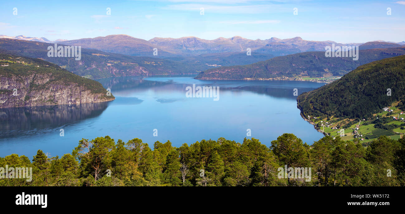 Panorama horizon panoramic hi-res stock photography and images - Alamy