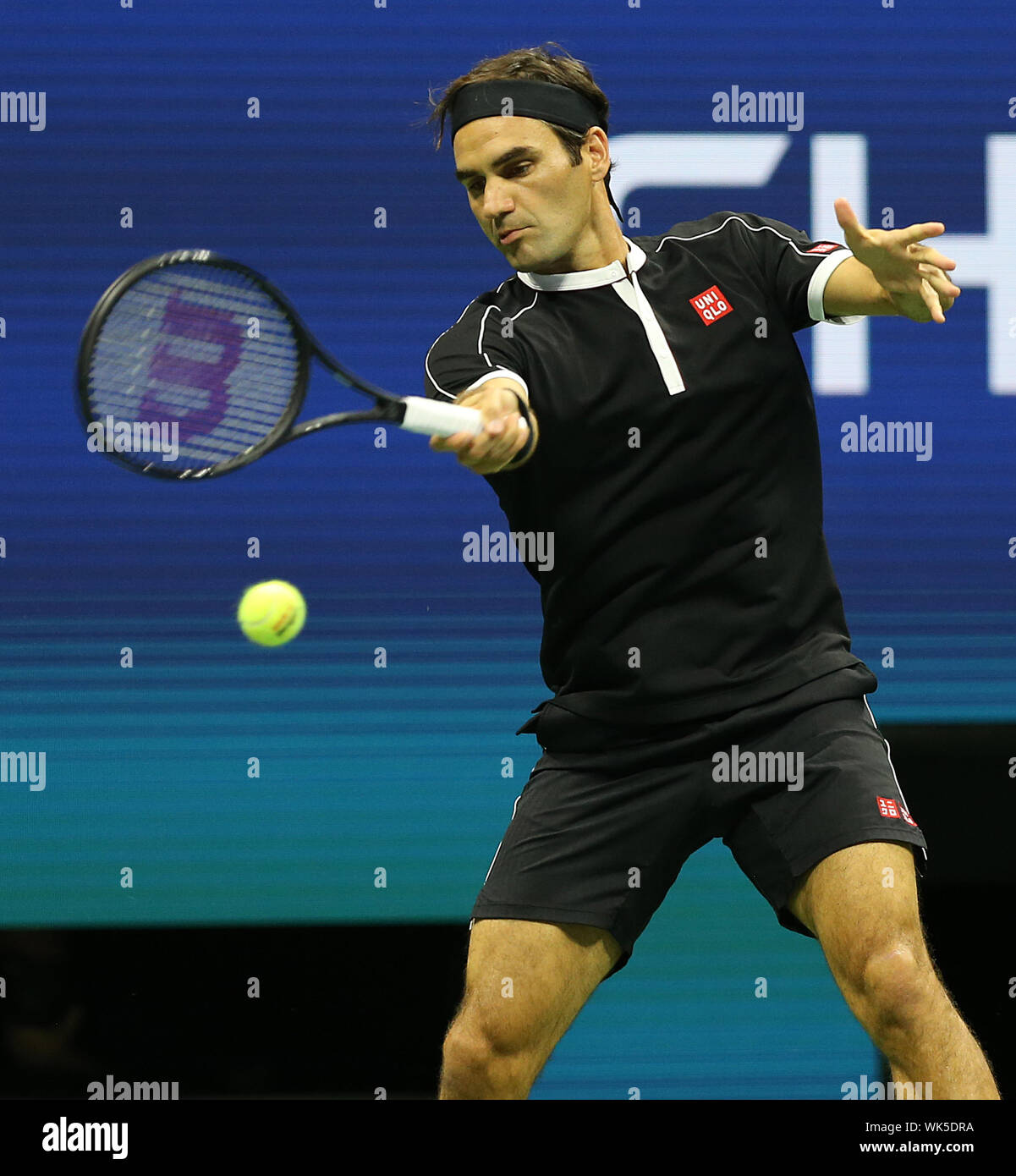 Roger federer portrait hi-res stock photography and images - Page 2 - Alamy