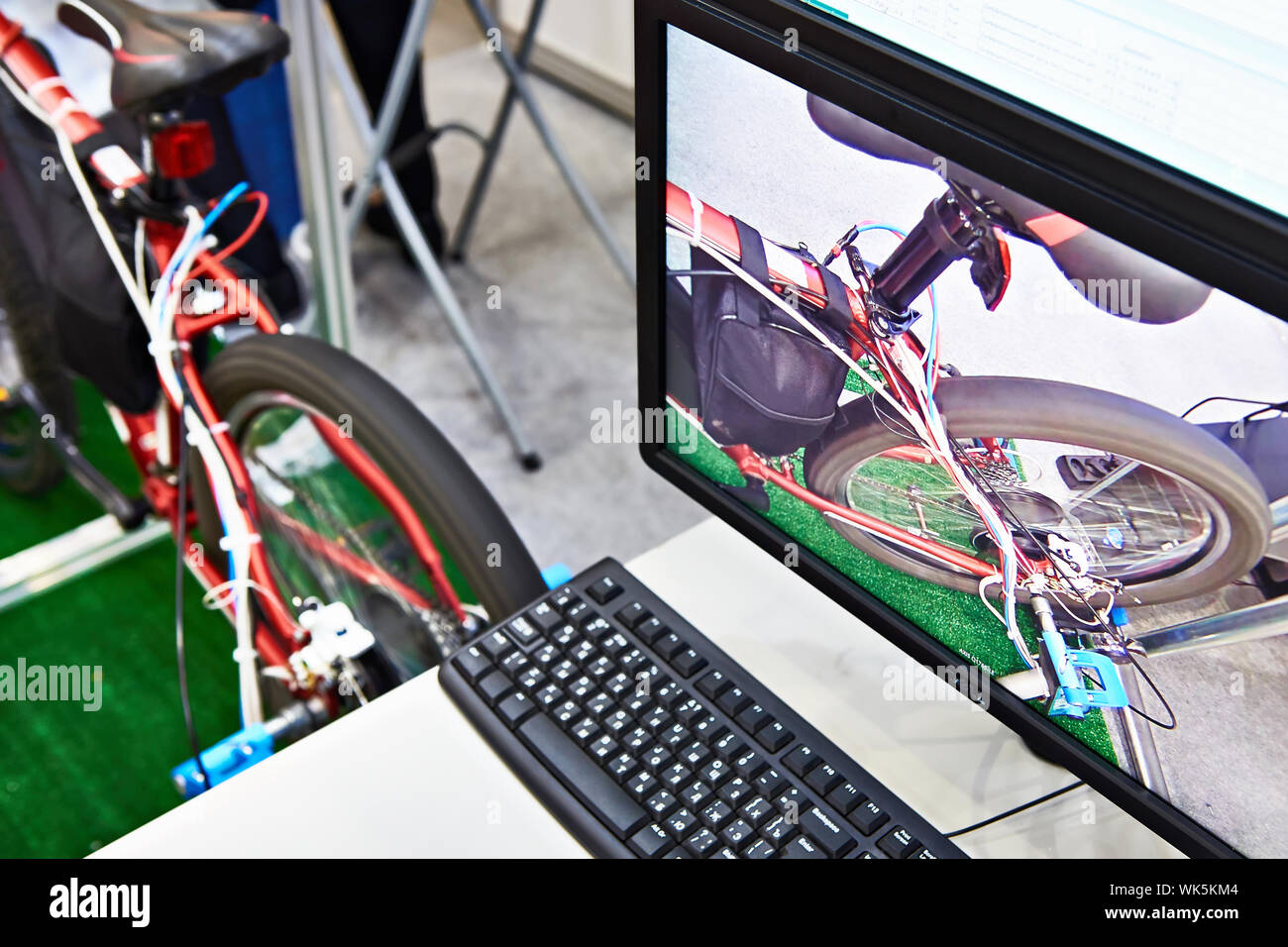 Bench test hi-res stock photography and images - Alamy