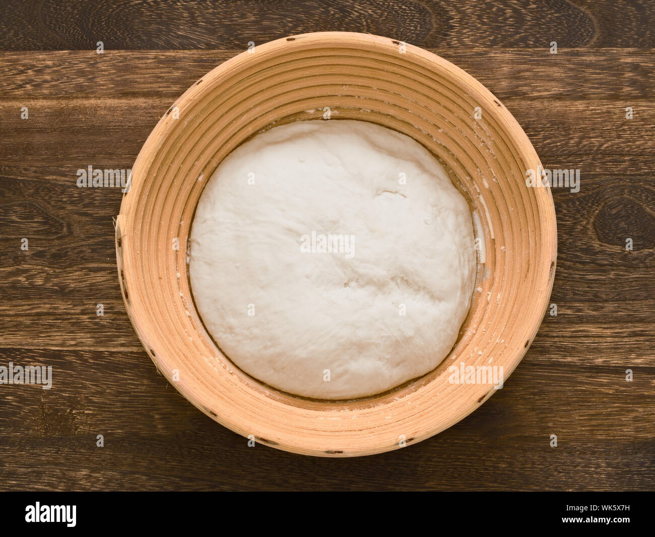 Proofing basket hires stock photography and images Alamy
