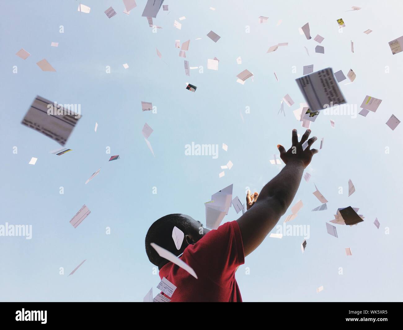 Papers Falling High Resolution Stock Photography and Images Alamy