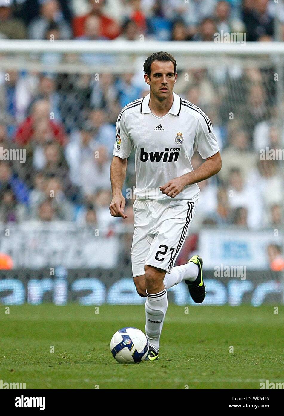 Soccer Spain Christoph Metzelder Single Action Madrid 22 03 09 Spanish League Match Real Madrid Vs Almeria Pictured Christoph Metzelder Copyright By Firosportphoto C Alfaqui Only Use For Germany Our General Terms