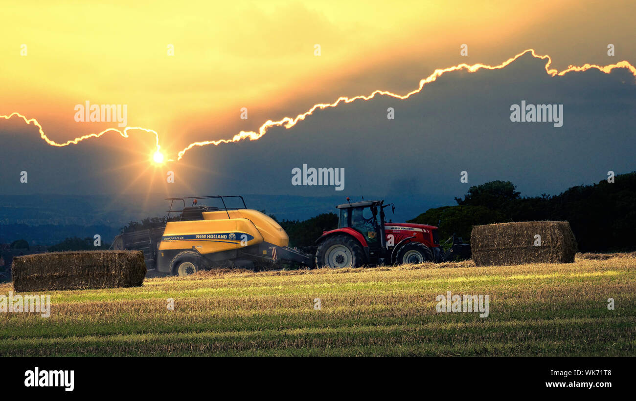 Baling the Straw in South Yorkshire Stock Photo
