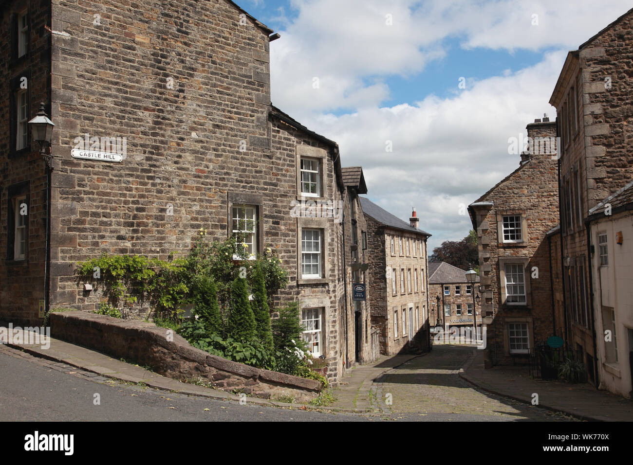 Castle Hill in Lancaster, a historic area next to the Castle, which leads to China Street, a main thoroughfare. Stock Photo