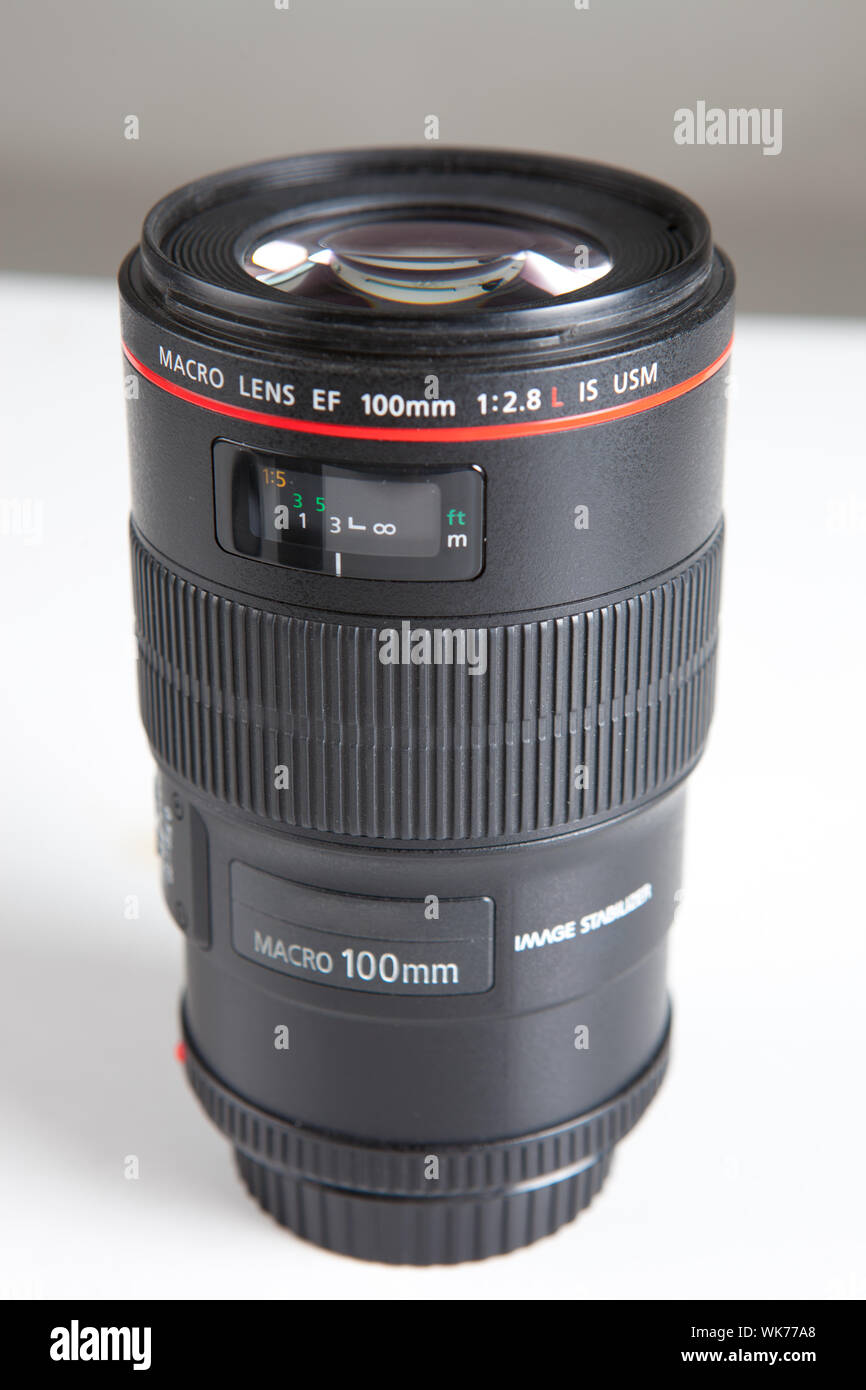100 mm camera lens hires stock photography and images Alamy