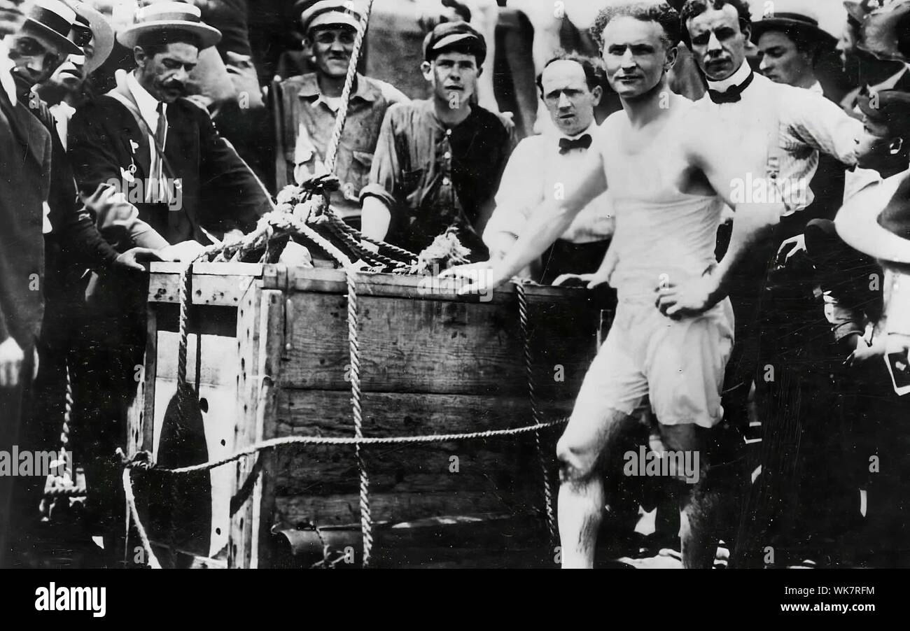 Harry Houdini (March 24, 1874 Ð October 31, 1926) was a Hungarian-born American illusionist and stunt performer, known for his sensational escape acts Stock Photo