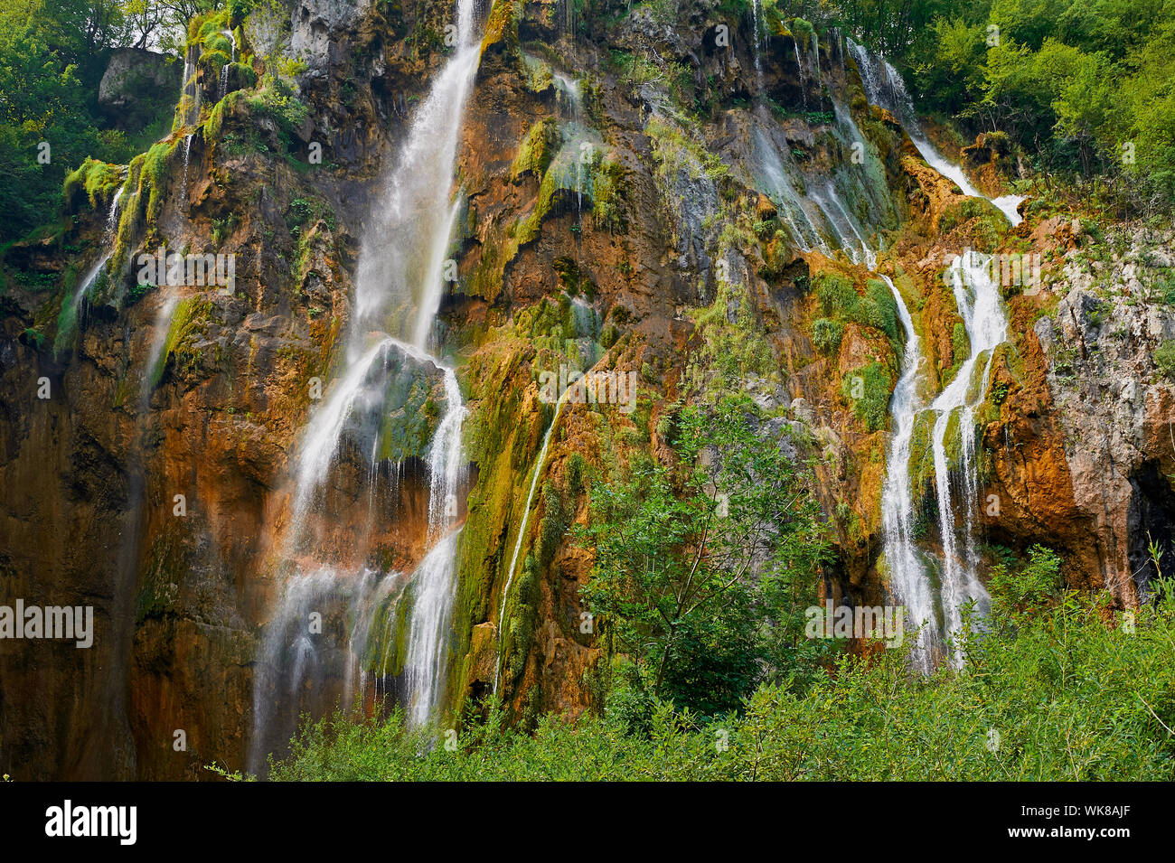 Stream flowing down a mountain hi-res stock photography and images - Alamy