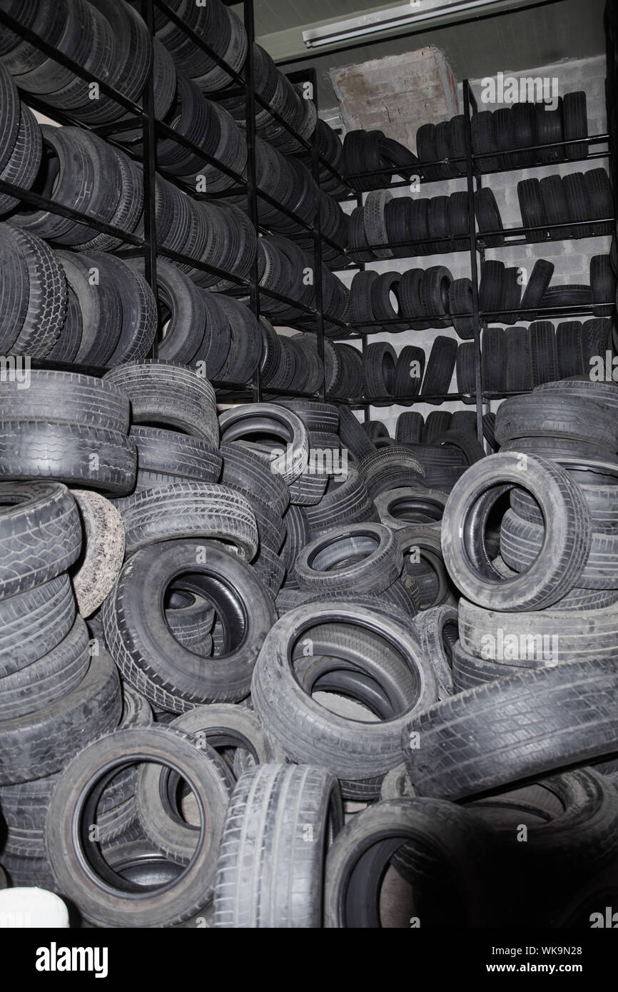 Tire store rubber rubber tires hires stock photography and images Alamy