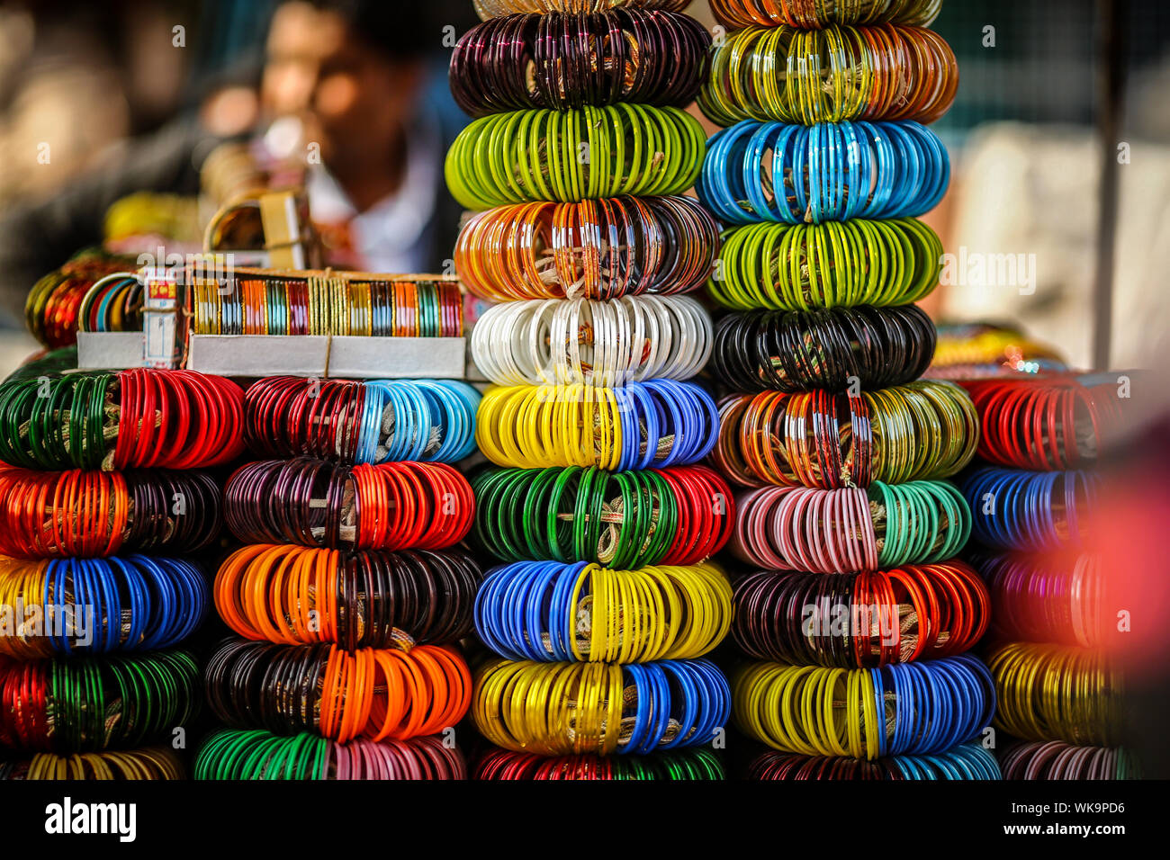 Bangles store hi-res stock photography and images - Alamy