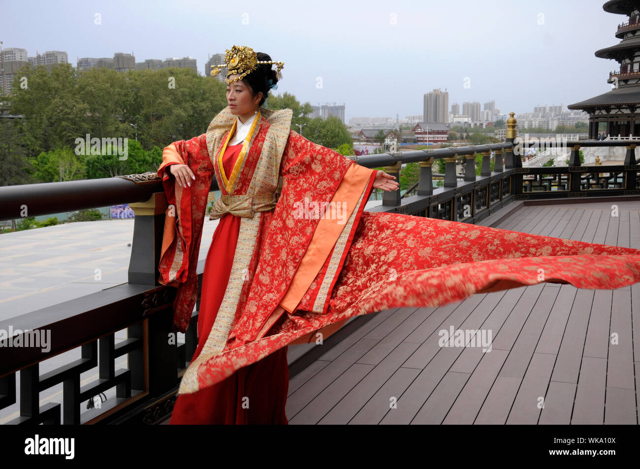 Girl wearing traditional dress hi-res stock photography and images - Alamy
